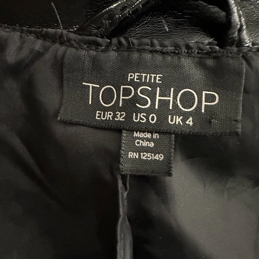 Topshop Women's Black 100% Polyester Cropped Biker Jacket Ladies Zipper Pocket - Picture 7 of 12
